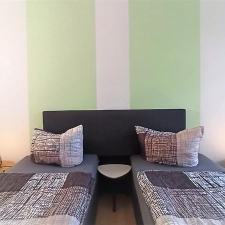 Apartment Fuer Bis Zu 7 Personen Mit Balkon Хальберштадт Экстерьер фото
