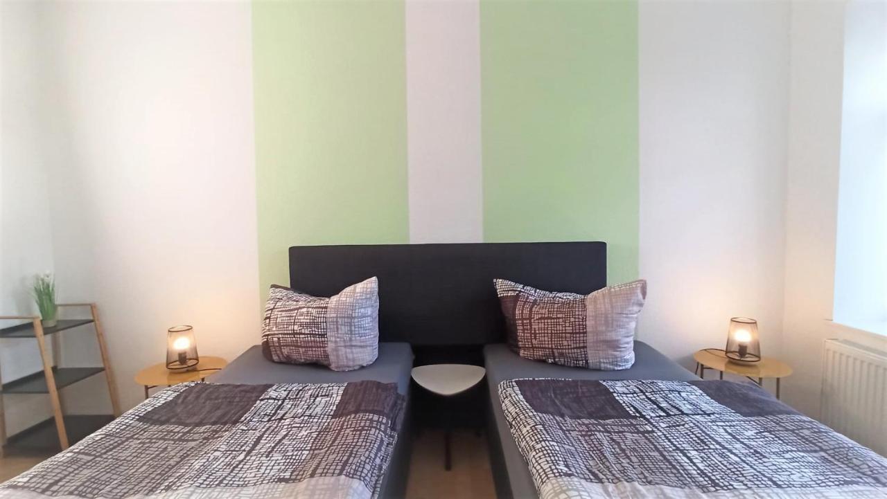 Apartment Fuer Bis Zu 7 Personen Mit Balkon Хальберштадт Экстерьер фото
