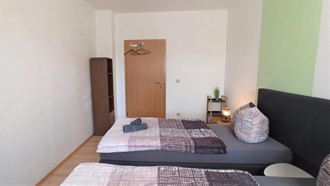 Apartment Fuer Bis Zu 7 Personen Mit Balkon Хальберштадт Экстерьер фото