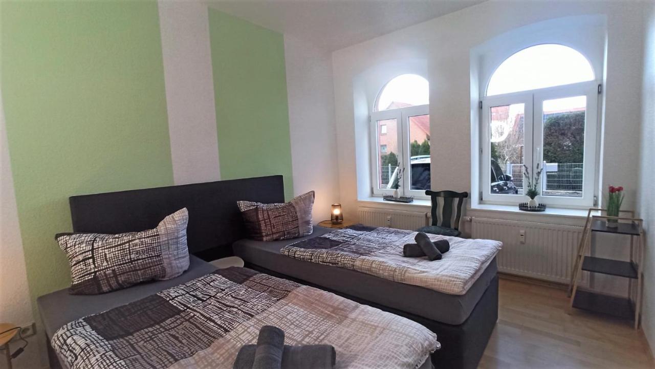 Apartment Fuer Bis Zu 7 Personen Mit Balkon Хальберштадт Экстерьер фото
