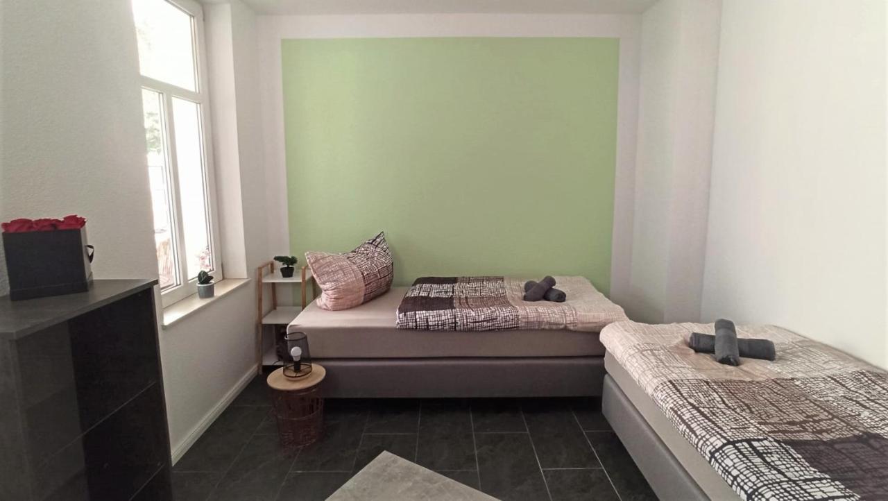 Apartment Fuer Bis Zu 7 Personen Mit Balkon Хальберштадт Экстерьер фото
