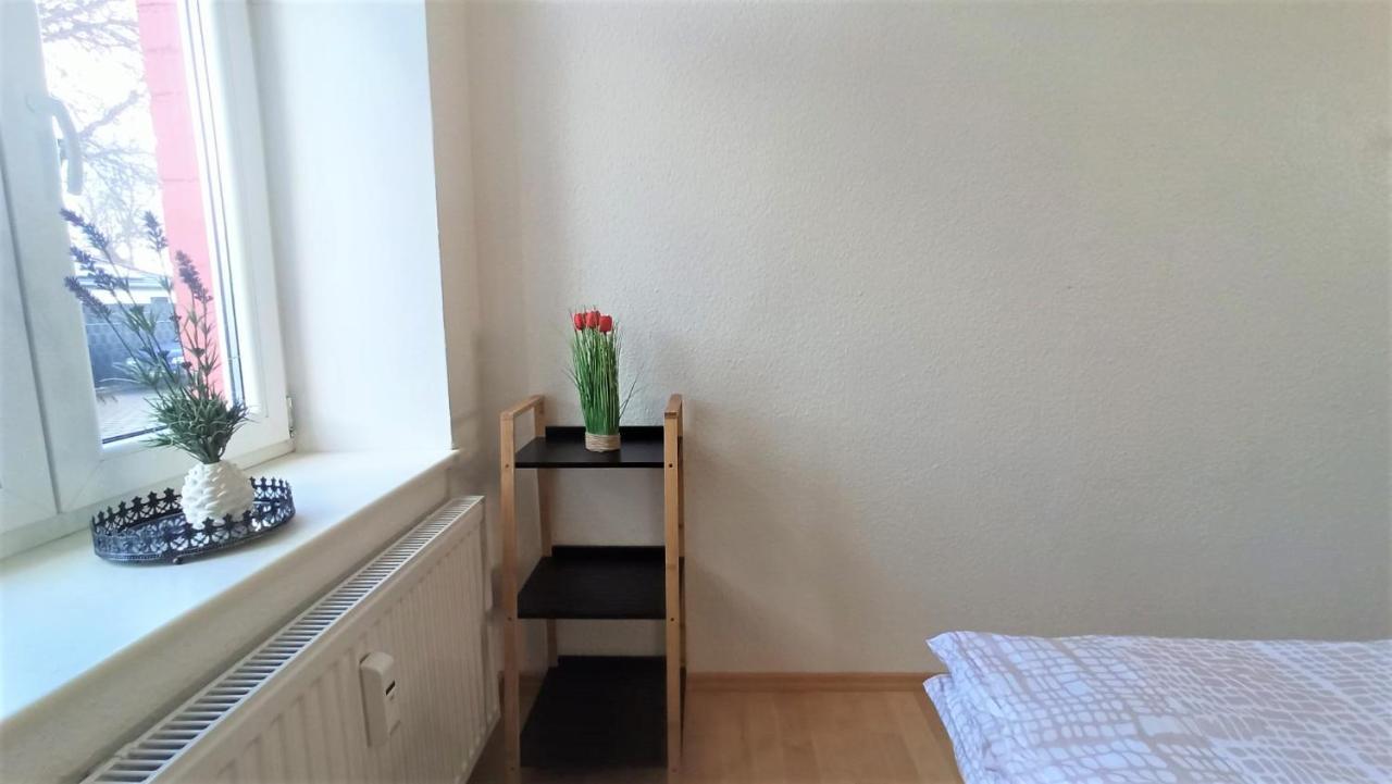 Apartment Fuer Bis Zu 7 Personen Mit Balkon Хальберштадт Экстерьер фото