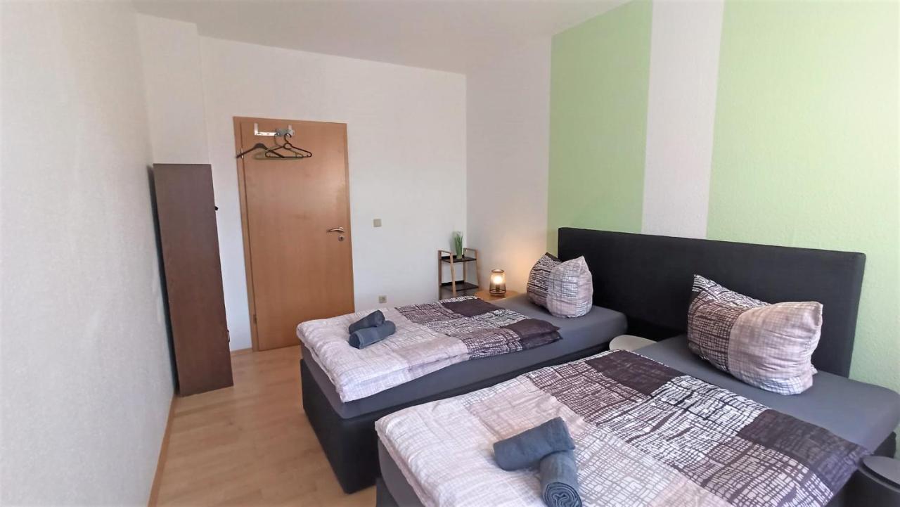 Apartment Fuer Bis Zu 7 Personen Mit Balkon Хальберштадт Экстерьер фото