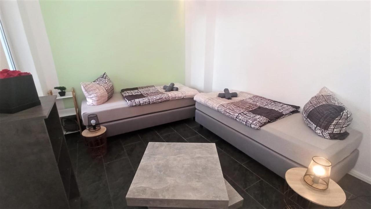 Apartment Fuer Bis Zu 7 Personen Mit Balkon Хальберштадт Экстерьер фото