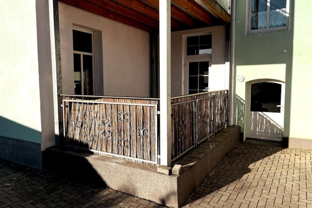 Apartment Fuer Bis Zu 7 Personen Mit Balkon Хальберштадт Экстерьер фото