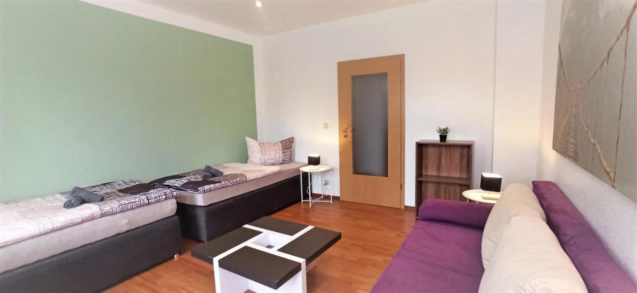 Apartment Fuer Bis Zu 7 Personen Mit Balkon Хальберштадт Экстерьер фото