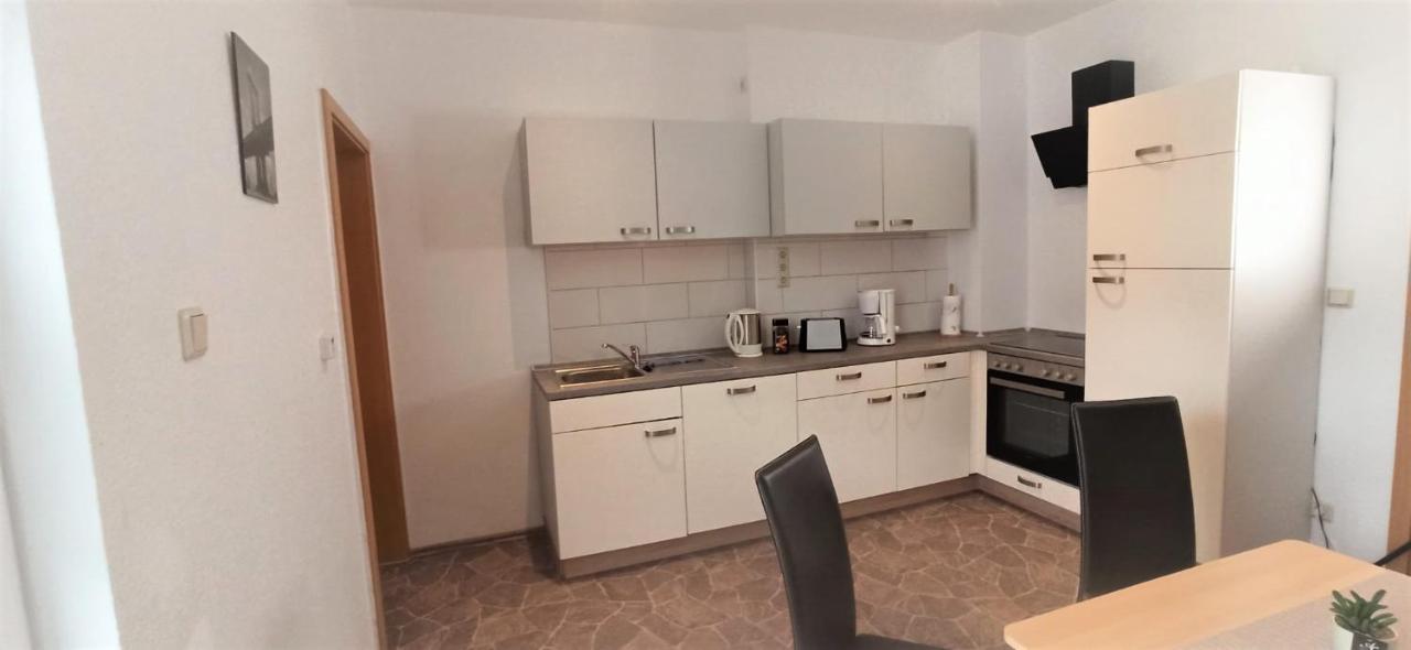 Apartment Fuer Bis Zu 7 Personen Mit Balkon Хальберштадт Экстерьер фото